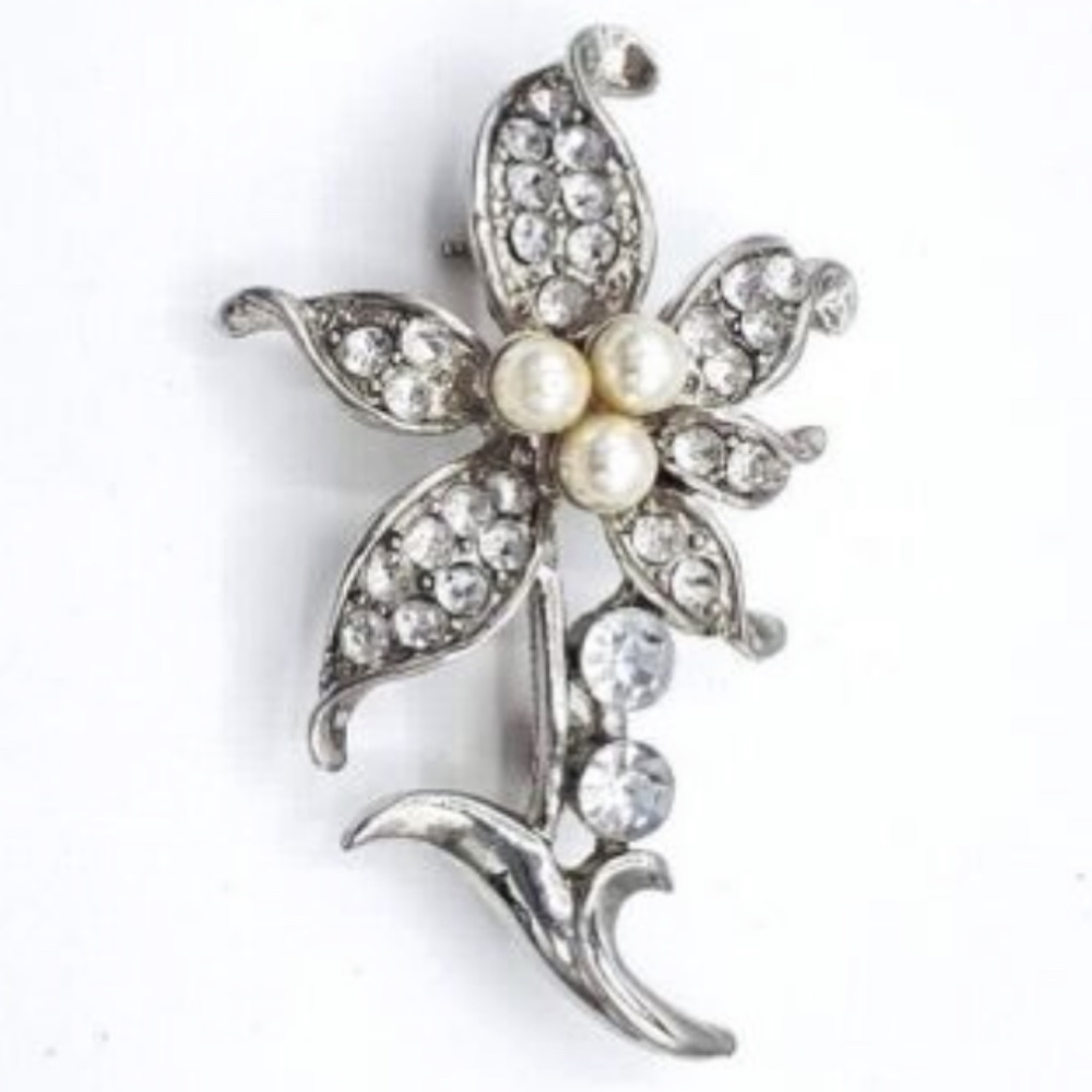 Vintage Art Nouveau Floral Pearl Rhinestone Silver Tone Brooch Pin
